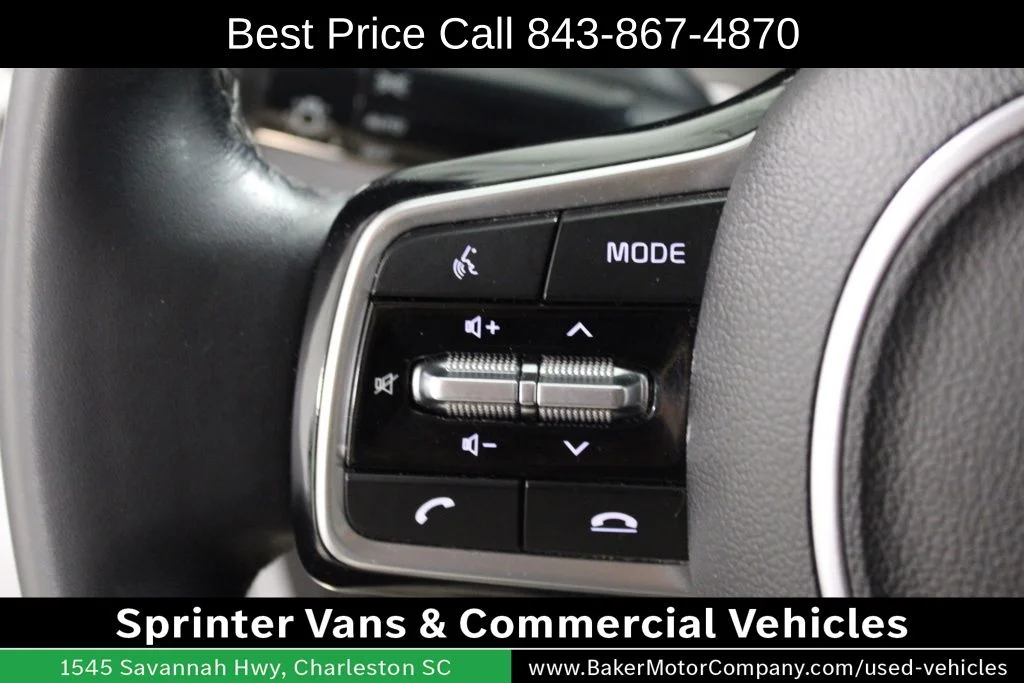 Used 2023 White Pearl Kia S image 22