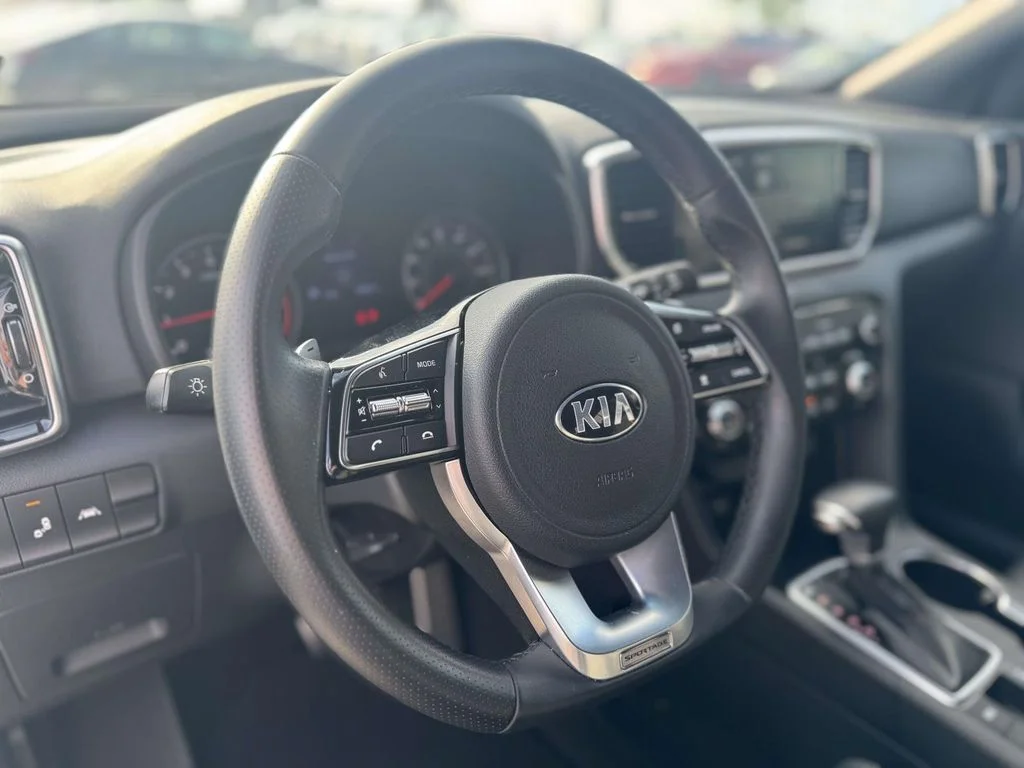 Used 2022 Blue Kia Nightfall image 12
