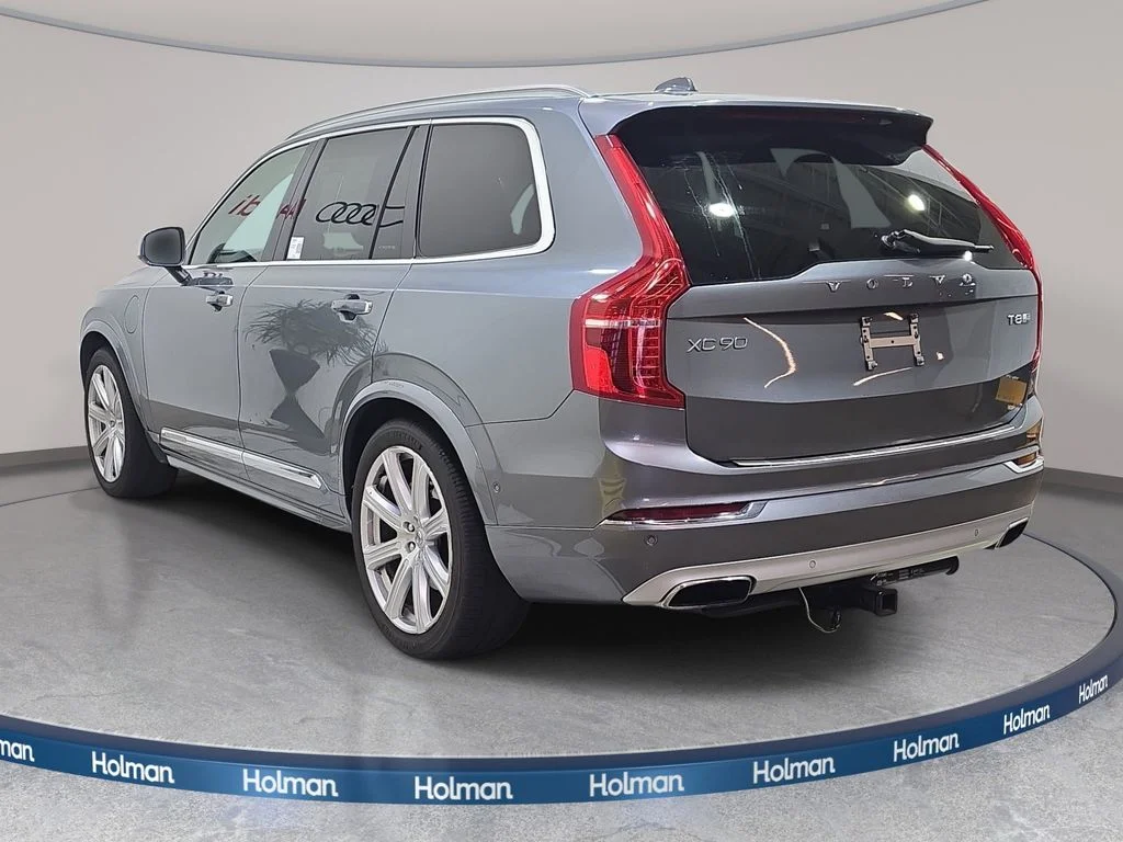 Used 2017 Gray Volvo T8 Inscription image 8