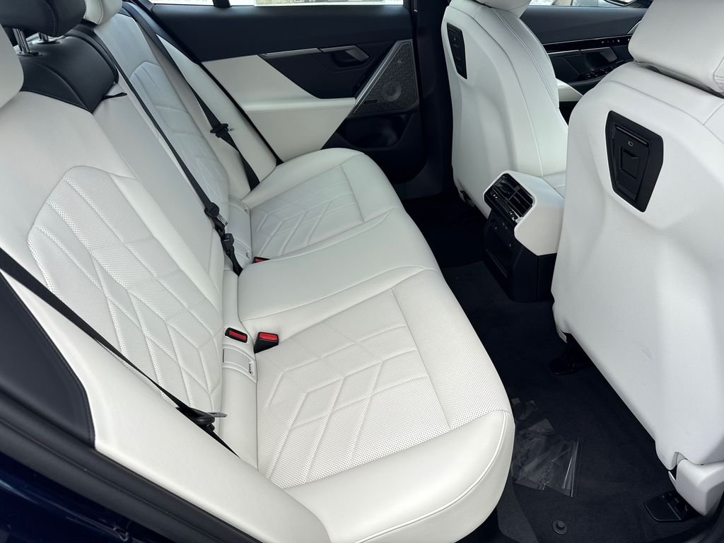 2026 BMW 5 Series 530i - Photo 15