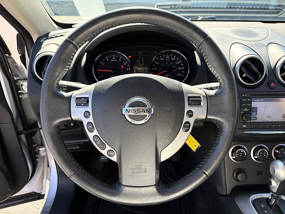 Used 2013 Brilliant Silver Nissan SL image 14
