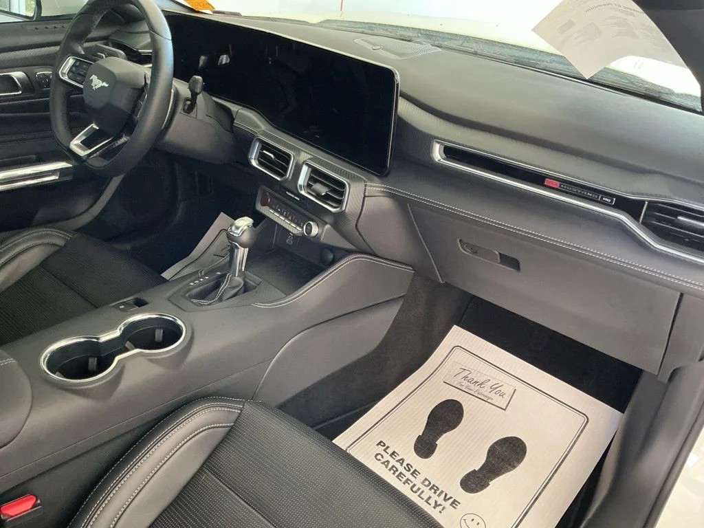 Used 2025 White Ford GT Premium image 26