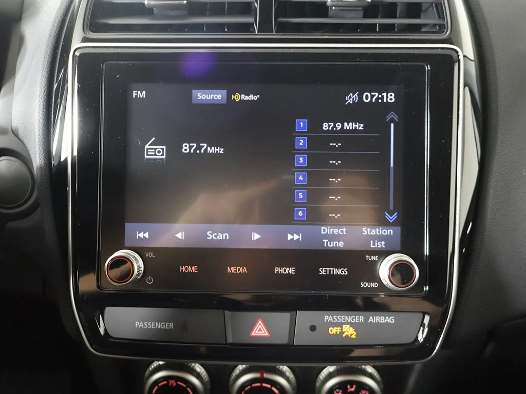 New 2026 Blue Mitsubishi 2.0 ES image 37