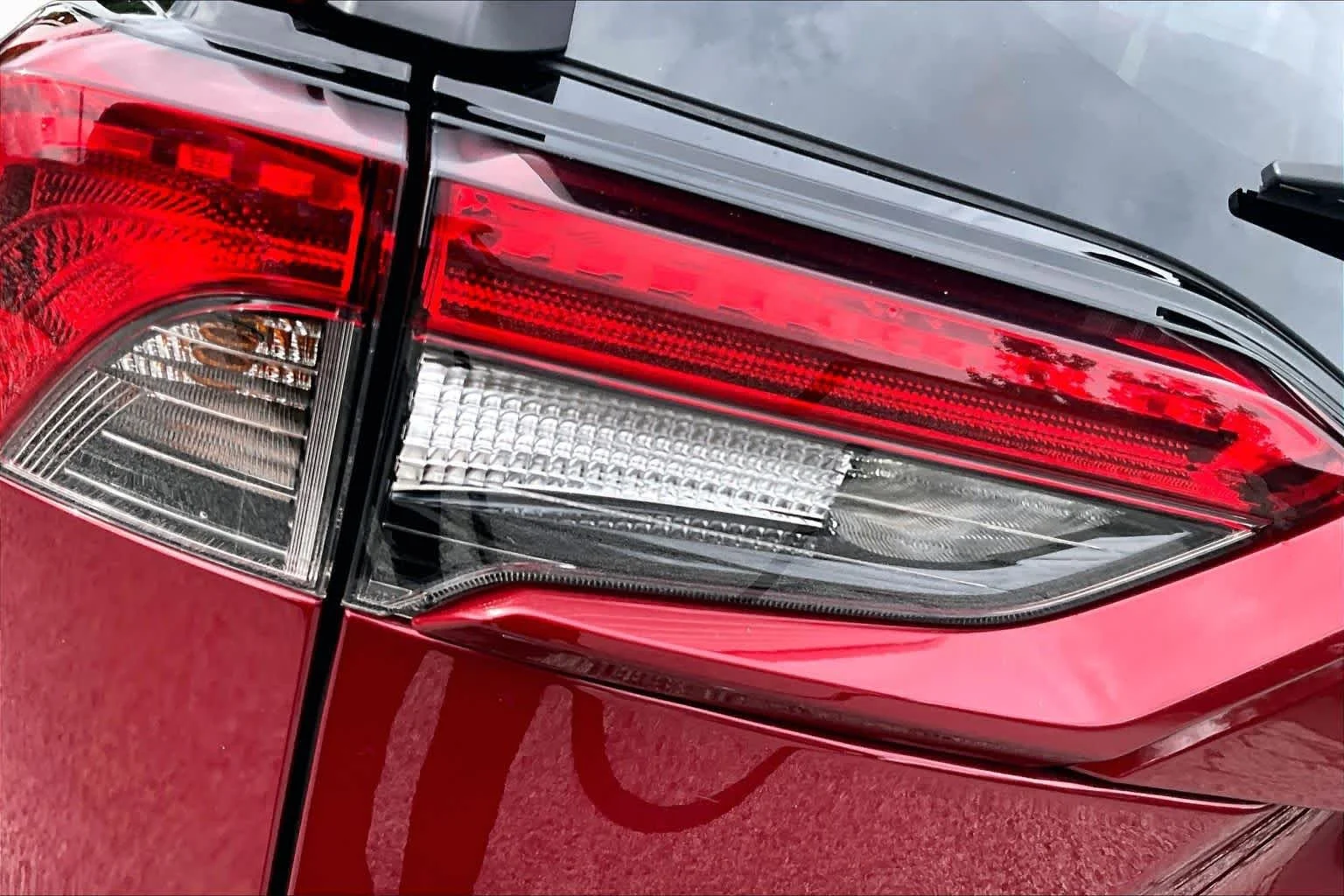Used 2023 Ruby Flare Pearl Toyota XLE Premium image 29