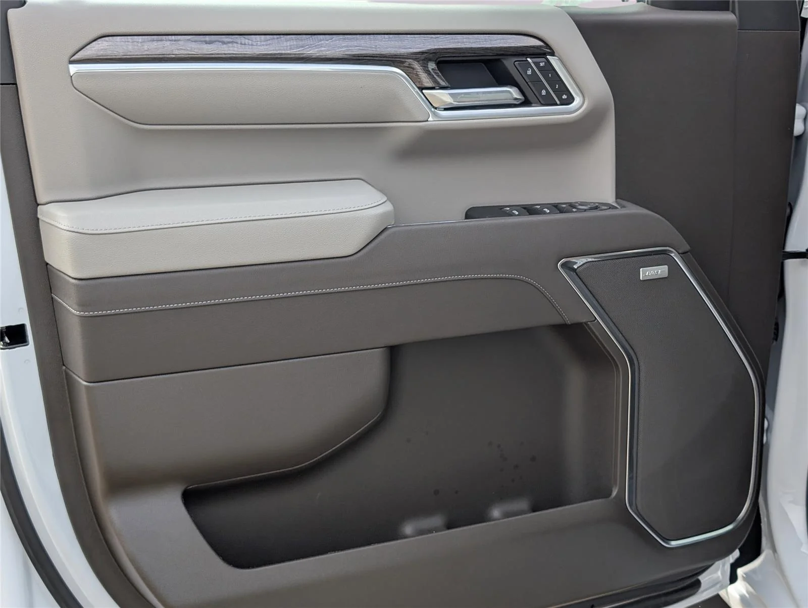 2026 Chevrolet Silverado 1500 LTZ - Photo 33