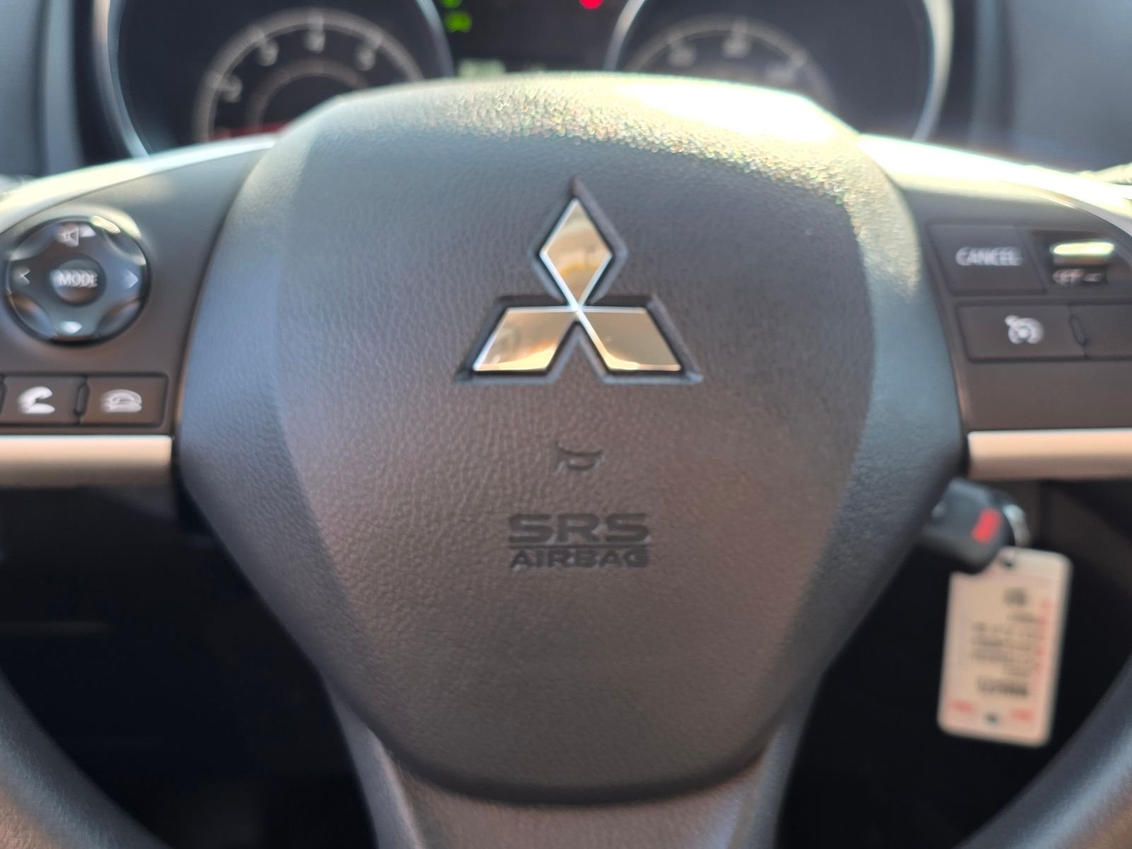 Used 2023  Mitsubishi 2.0 ES image 25