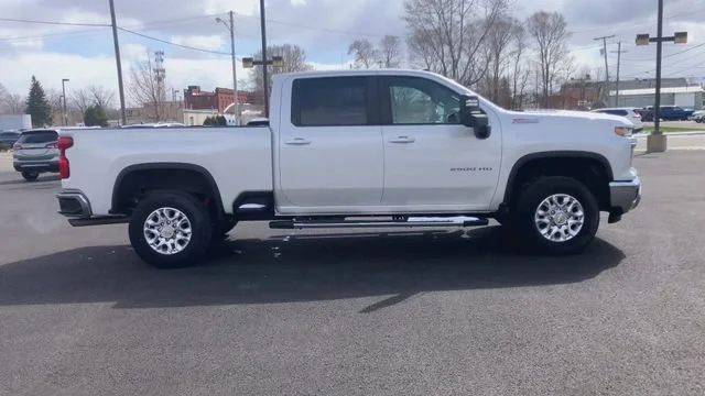 2024 Chevrolet Silverado 2500HD LT - Photo 9