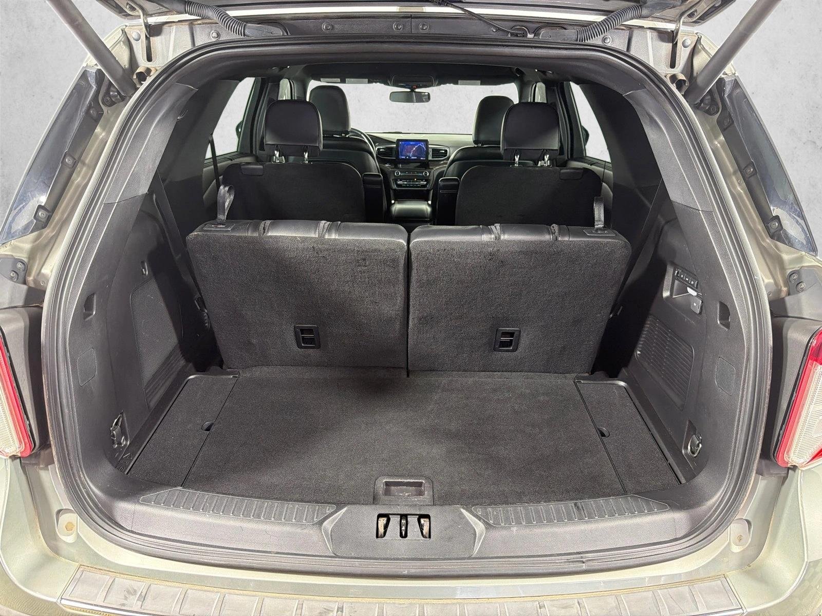Used 2020 Silver Spruce Metallic Ford Limited image 19