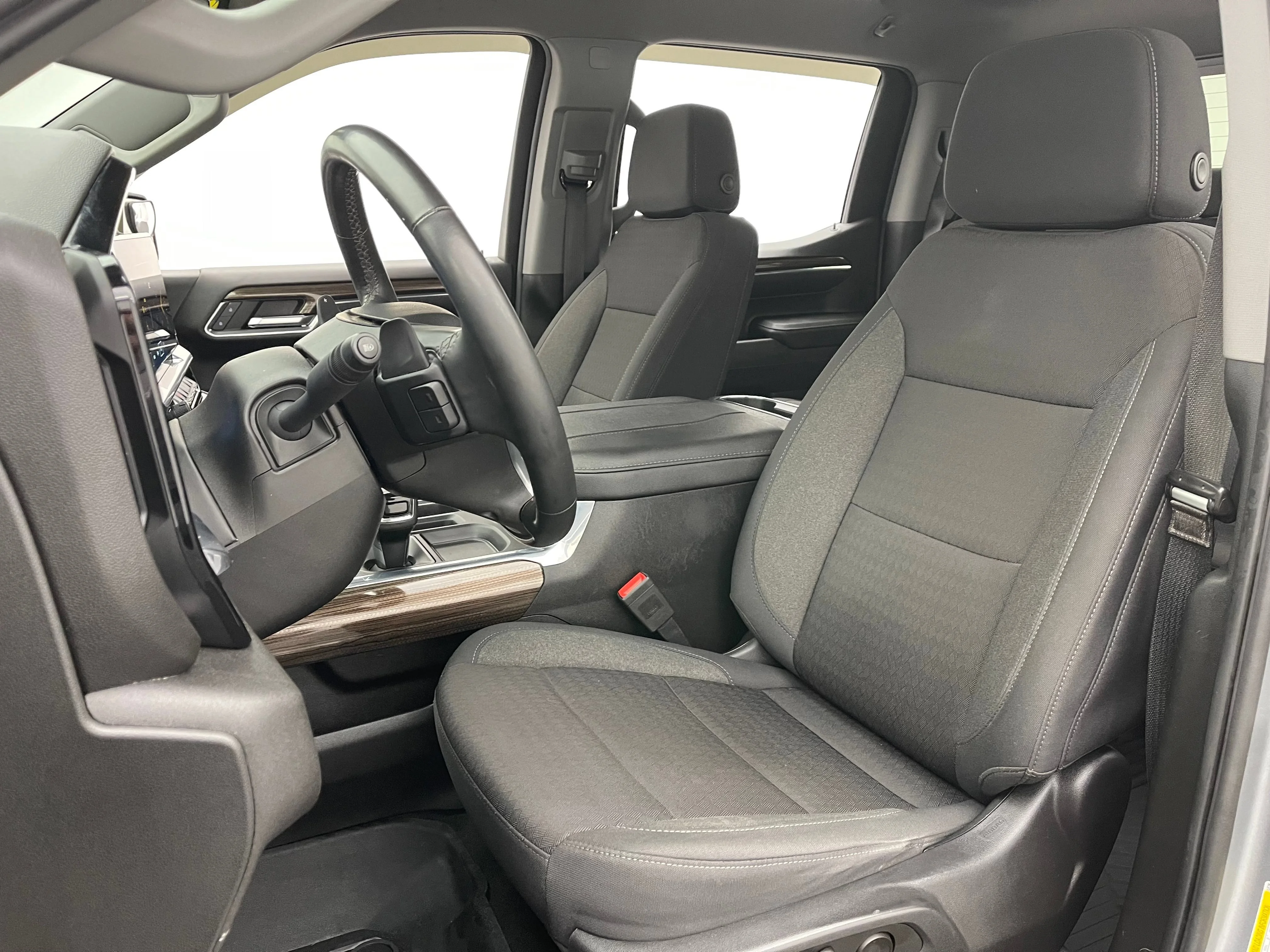 Used 2024 Sterling Gray Metallic Chevrolet RST image 17