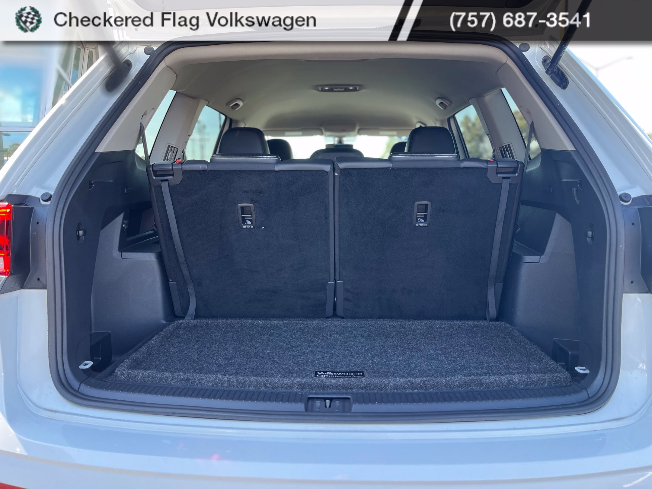 Used 2023 Pure White Volkswagen 2.0T SE image 13