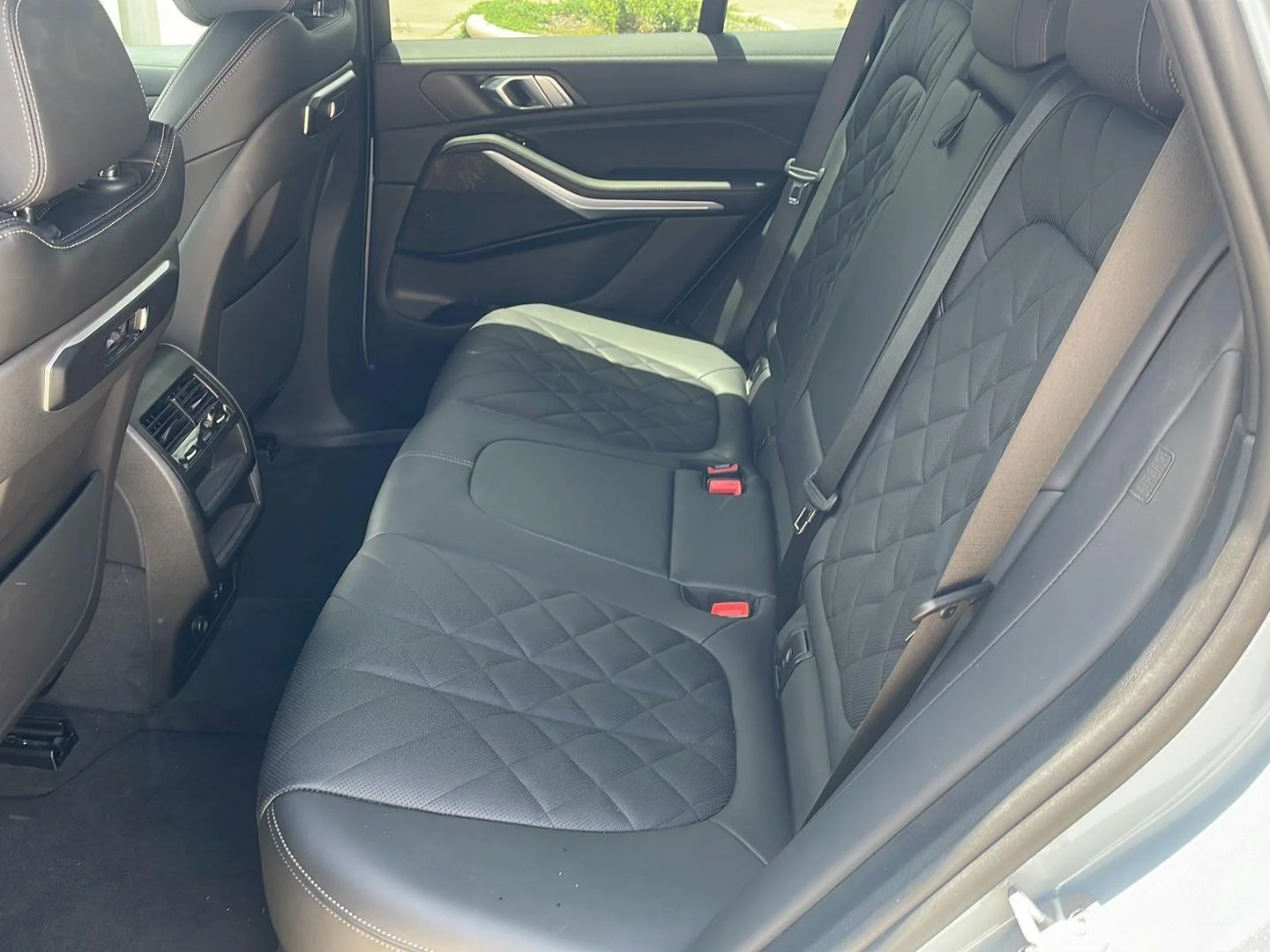 Used 2024 Brooklyn Grey Metallic BMW xDrive40i image 6