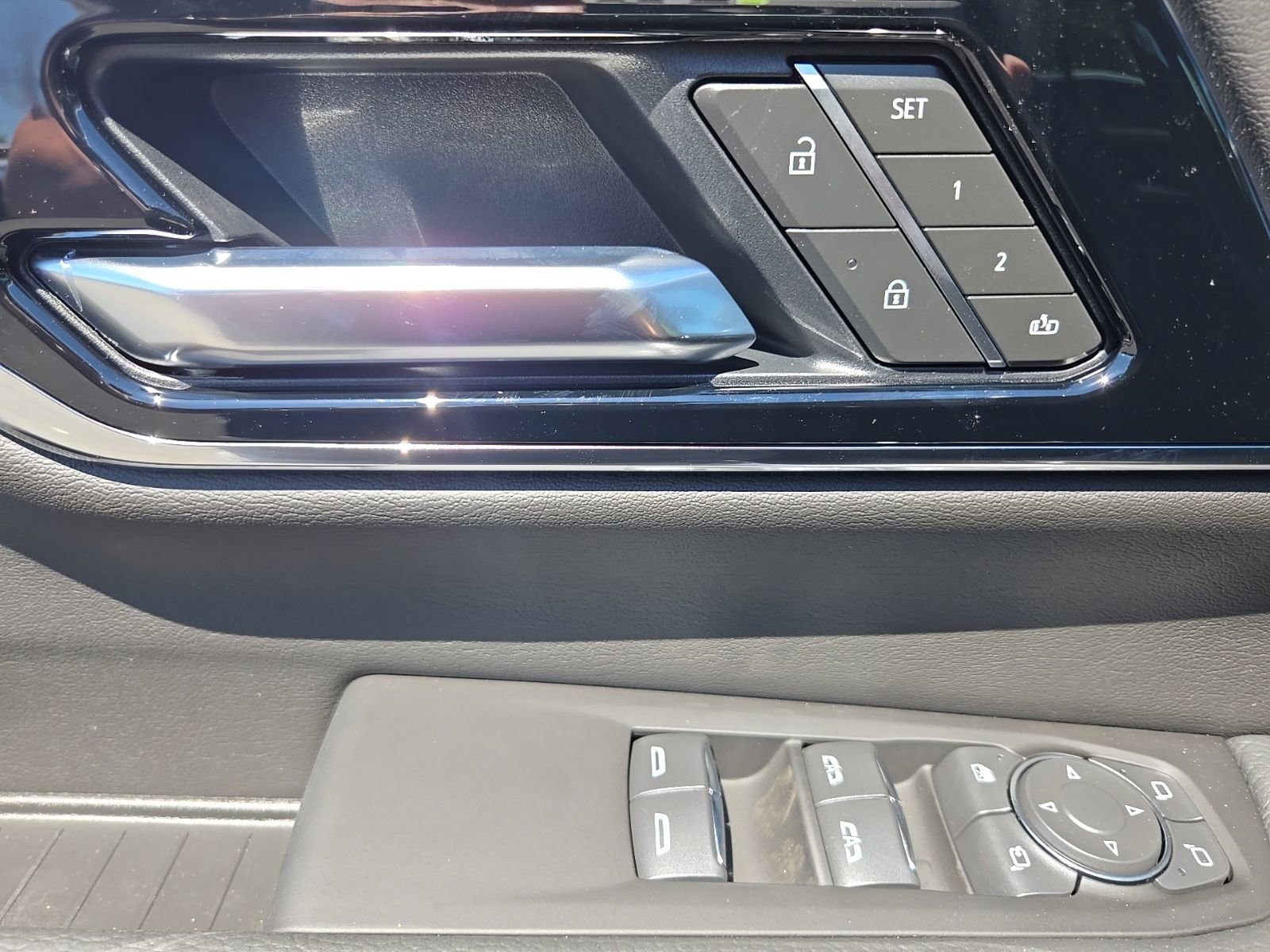 2026 GMC Yukon XL Denali - Photo 35
