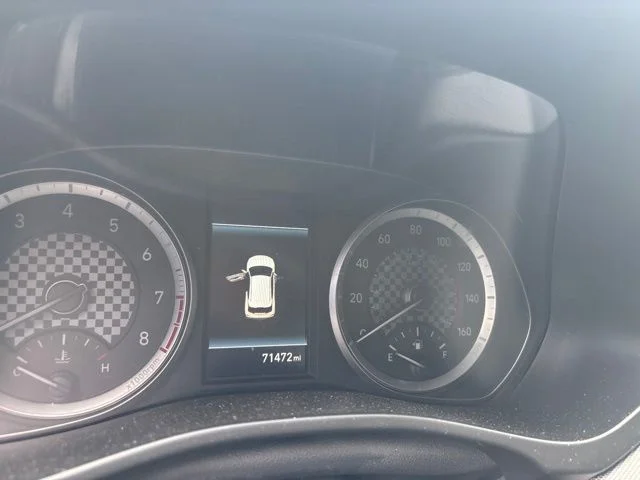 Used 2019 Chalk White Hyundai 2.0 Premium image 7