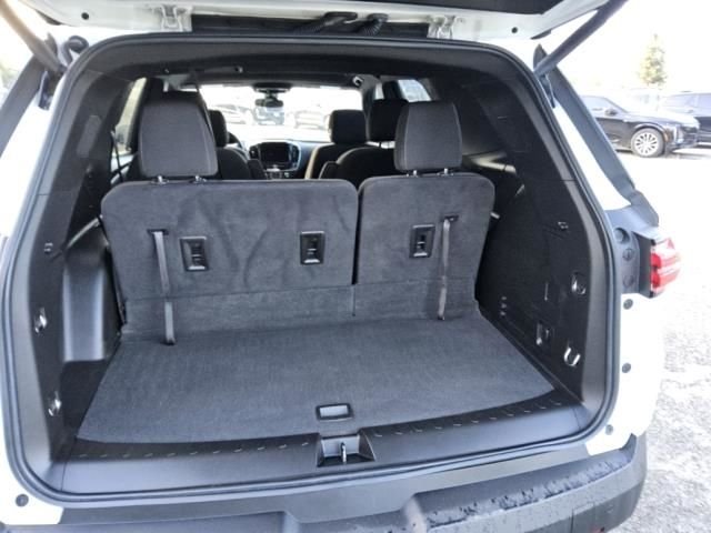 Used 2022 White Chevrolet LT image 5