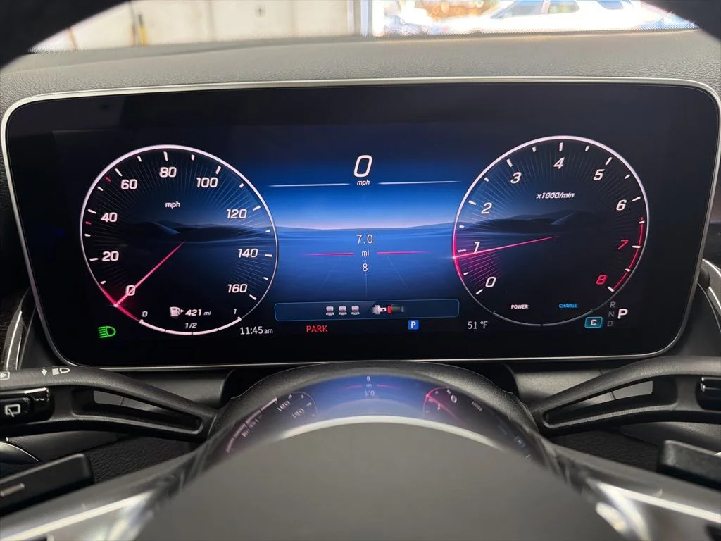 Used 2026 White Mercedes-Benz GLC 300 image 31