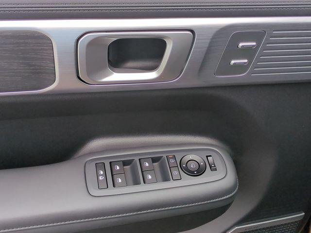 2026 Hyundai Santa Fe Limited - Photo 19