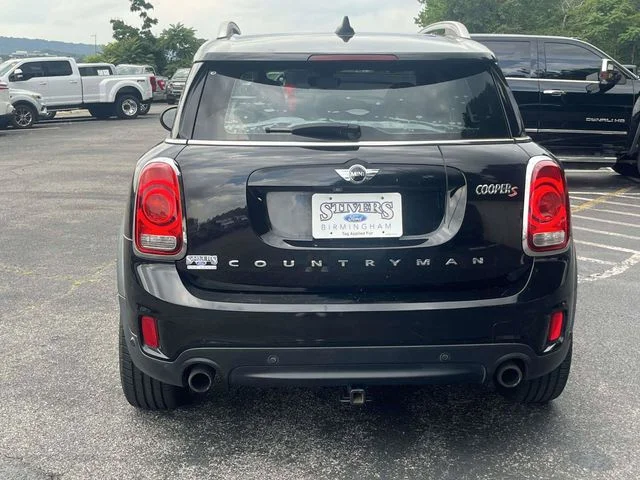 Used 2017 Midnight Black Metallic MINI Base image 5