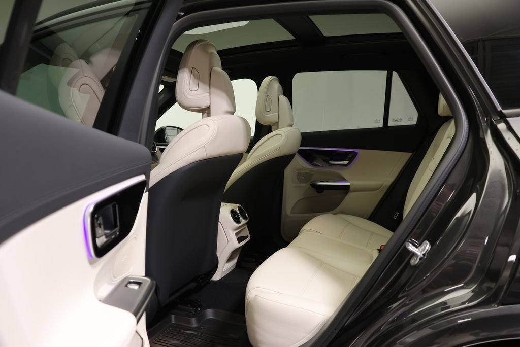Used 2027 Graphite Grey Metallic Mercedes-Benz GLC 300 image 42