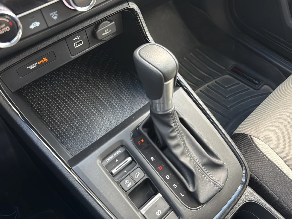 Used 2023  Honda LX image 33
