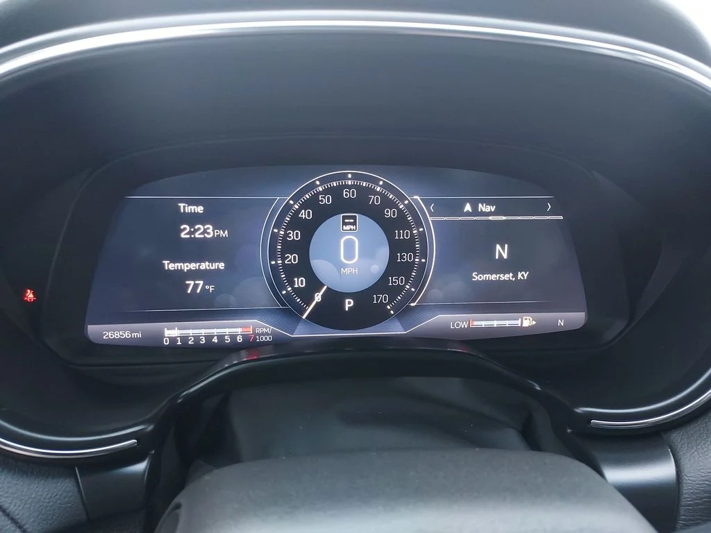 Used 2022 White Cadillac Sport image 21