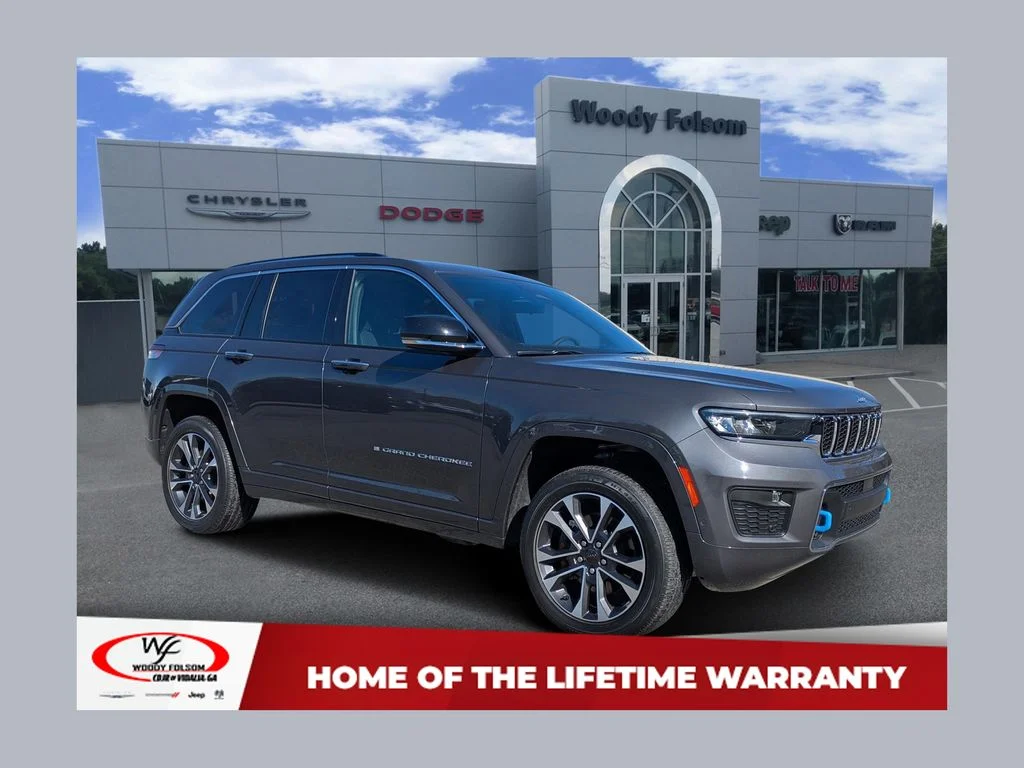 Used 2022 Gray Jeep Overland 4xe image 1