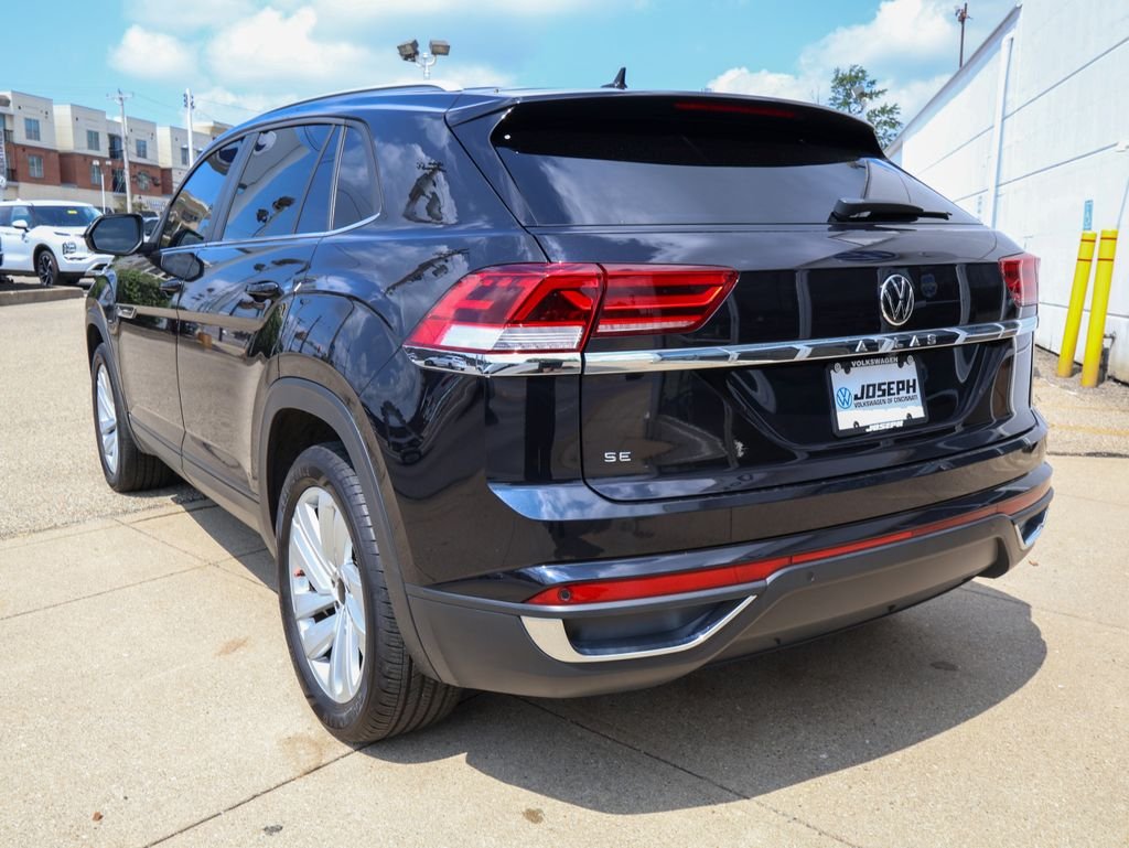 Certified Used 2020 Black Volkswagen 2.0T SE w/Technology image 3