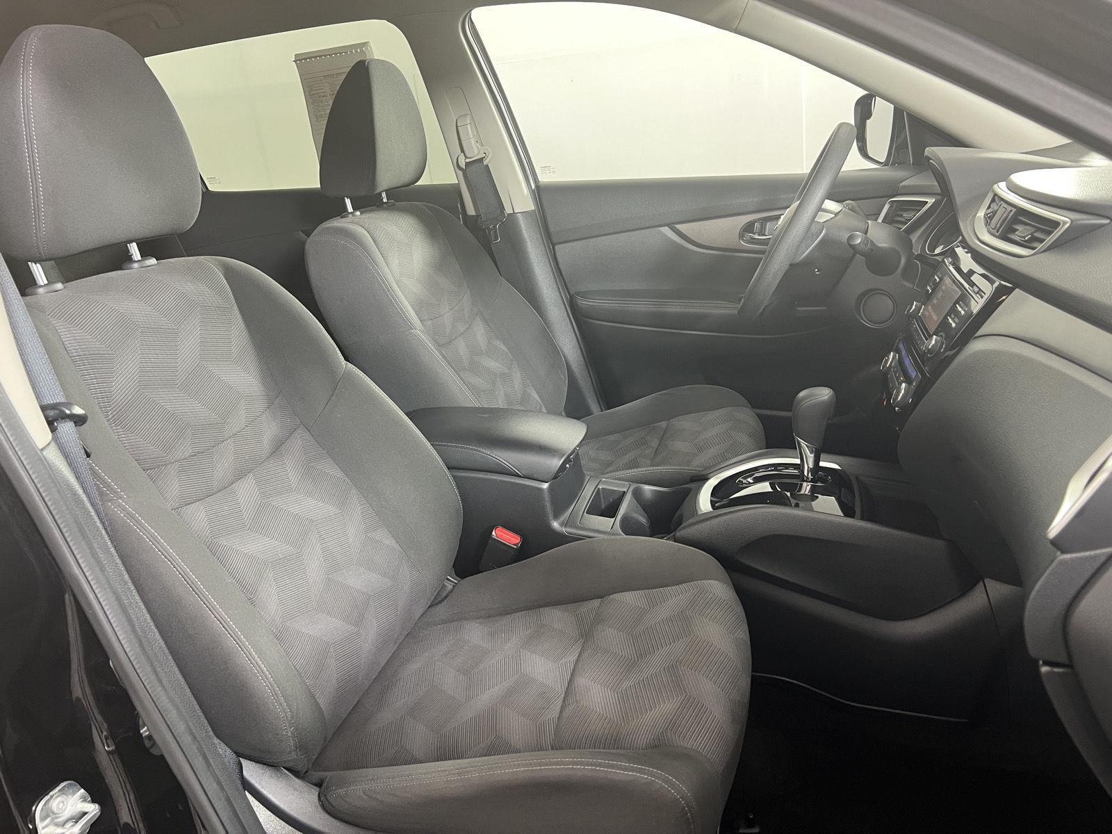 Used 2016 Magnetic Black Nissan SV image 22