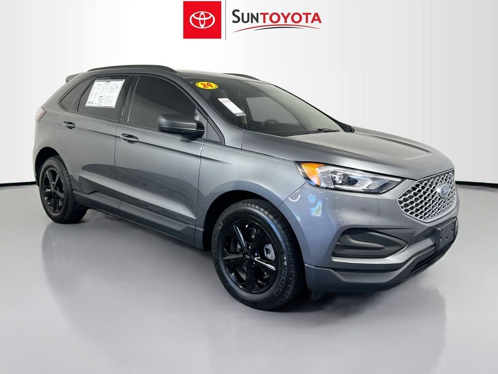 Used 2024 Gray Ford SE image 1