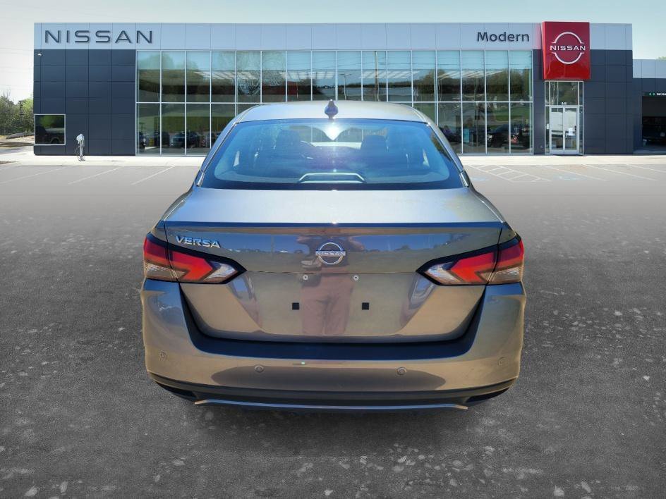 Certified Used 2025 Gun Metallic Nissan SV image 6