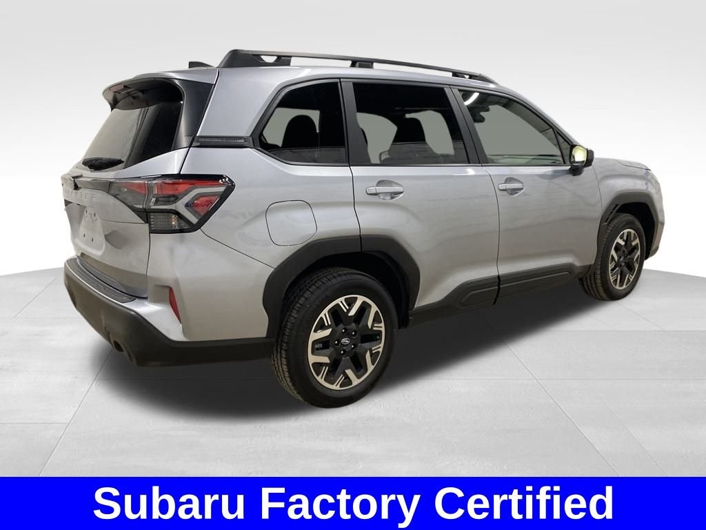 2025 Subaru Forester Premium - Photo 4