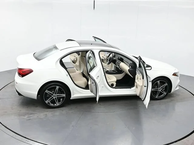Used 2022 Polar White Mercedes-Benz A 220 image 45