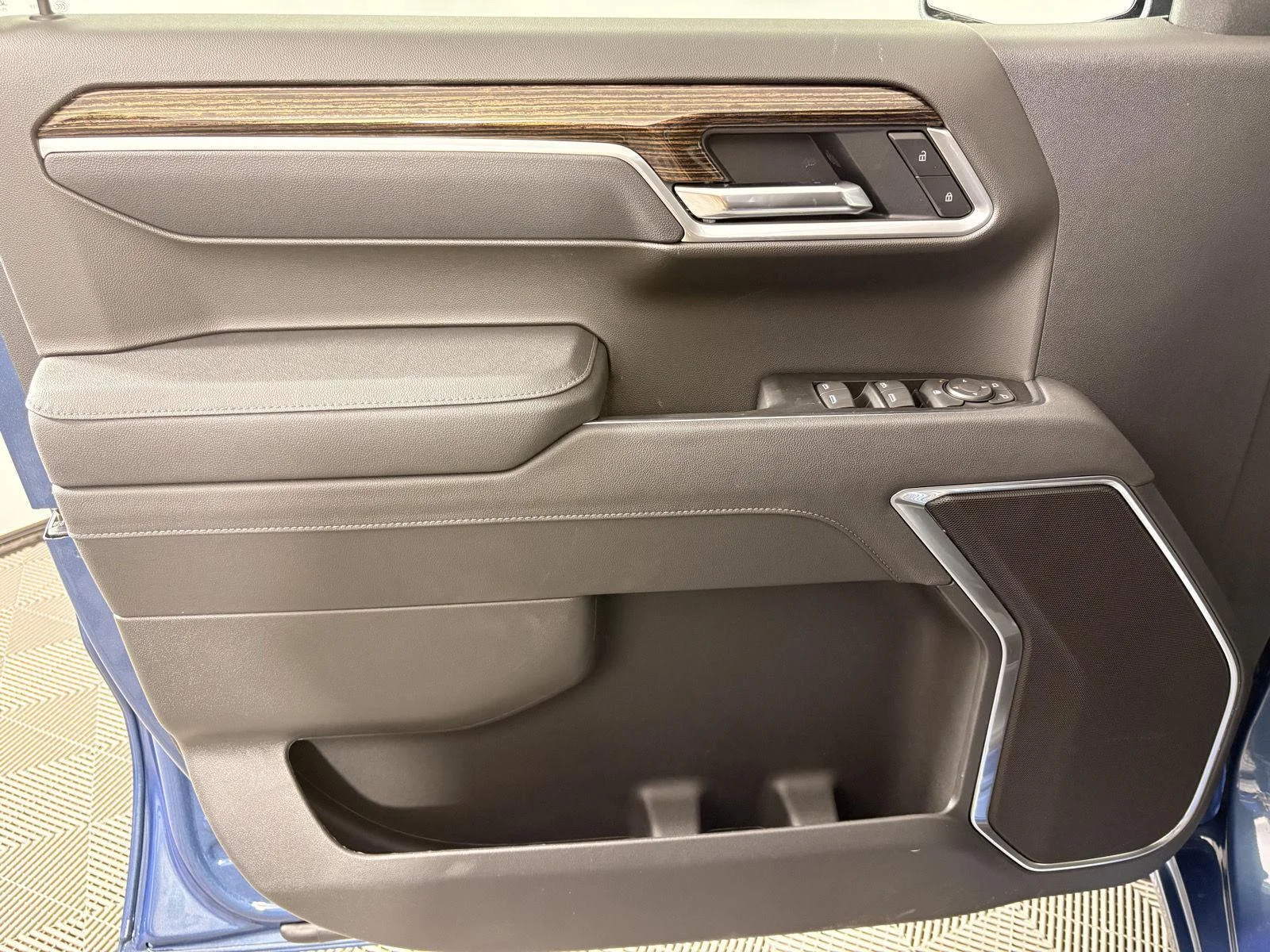 New 2026 Downpour Metallic GMC Elevation image 15
