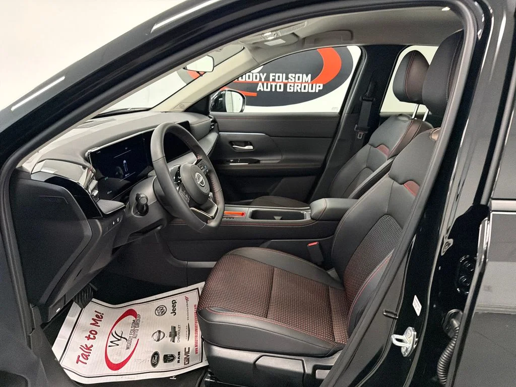 Used 2026 Black Nissan SR image 8