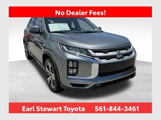 Used 2024 Gray Mitsubishi 2.0 ES image 1