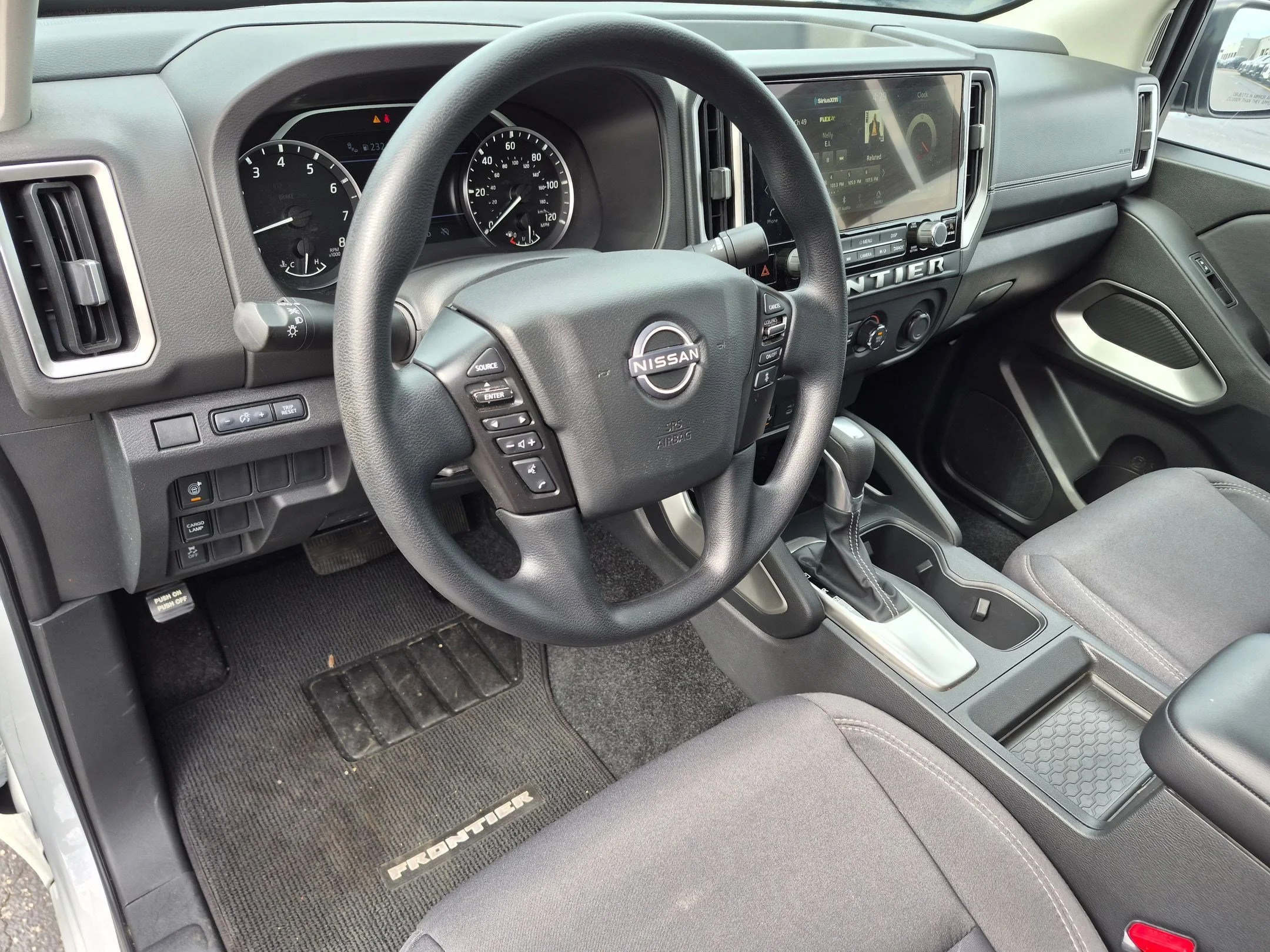 Used 2025 Glacier White Nissan SV image 10