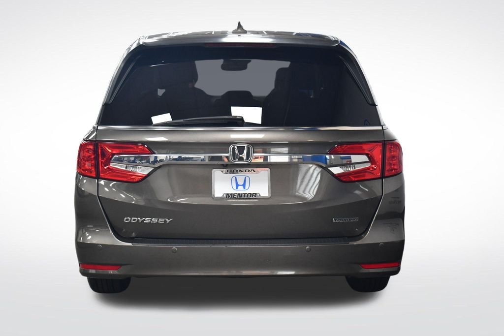 Certified Used 2020 Pacific Pewter Metallic Honda Touring image 4
