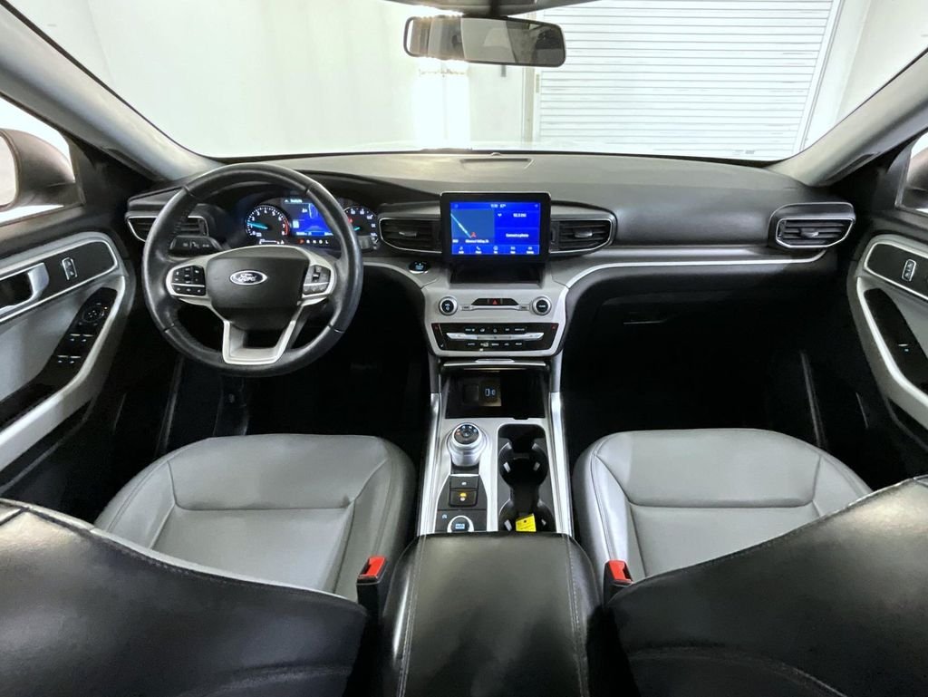 Used 2021 White Ford XLT image 13