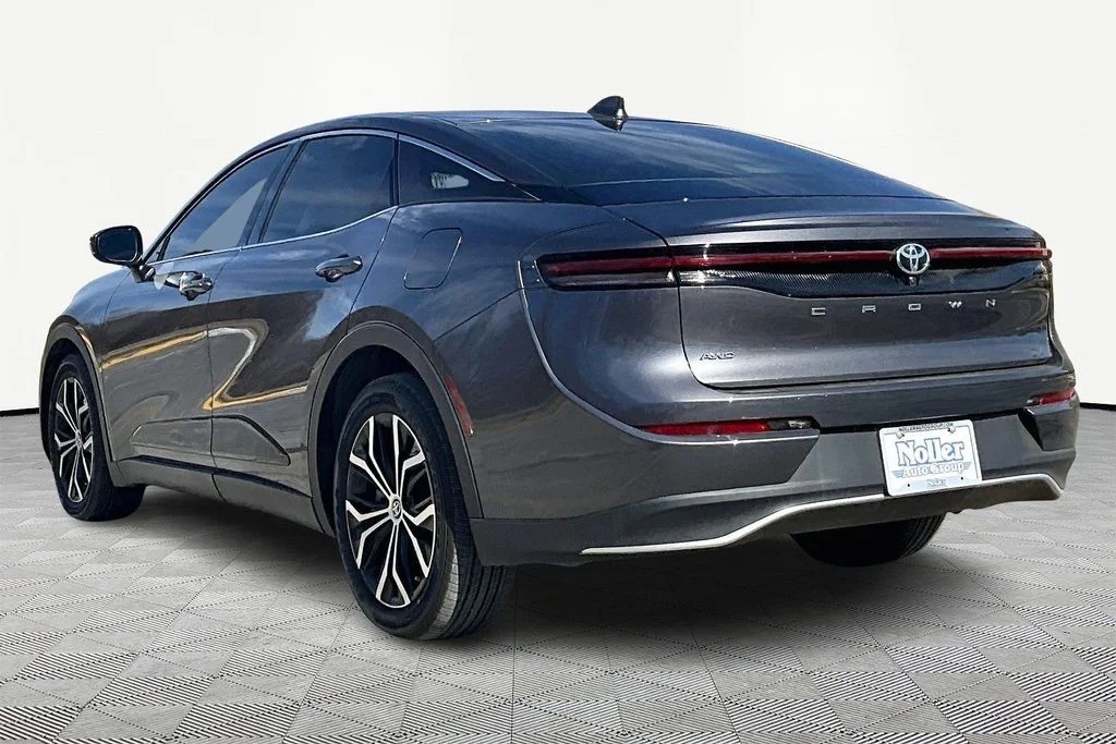 Used 2023 Gray Toyota XLE image 12