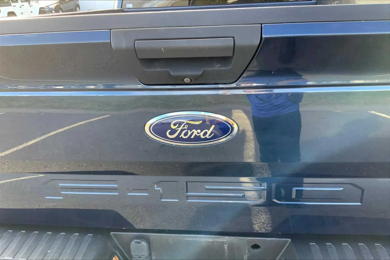 Used 2018 Blue Jeans Metallic Ford XL image 10