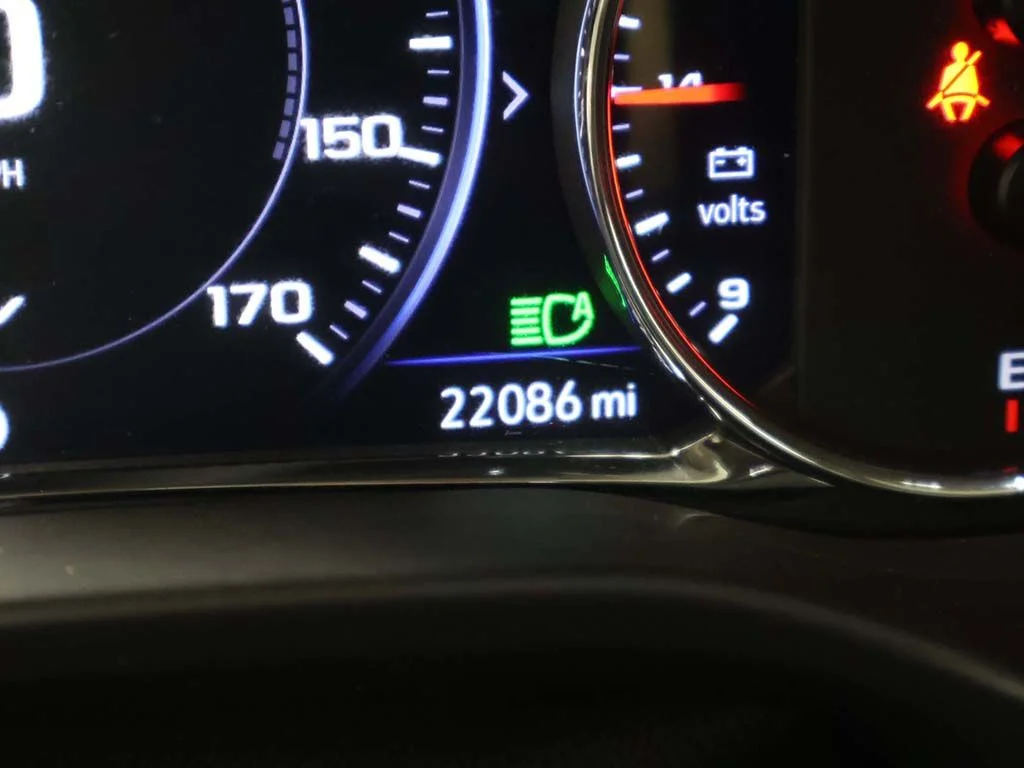 Used 2023 Silver GMC AT4 image 44