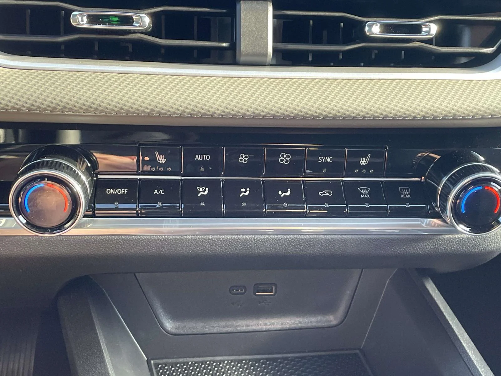 New 2027 Lakeshore Blue Metallic Chevrolet LT image 25