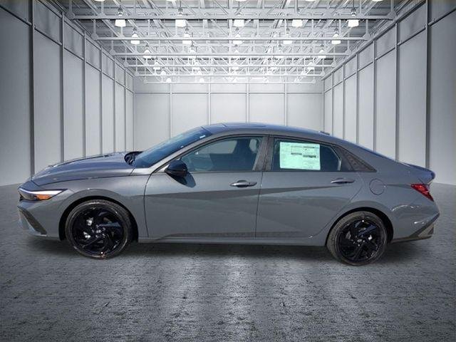 New 2026 Gray Hyundai SEL Sport image 2