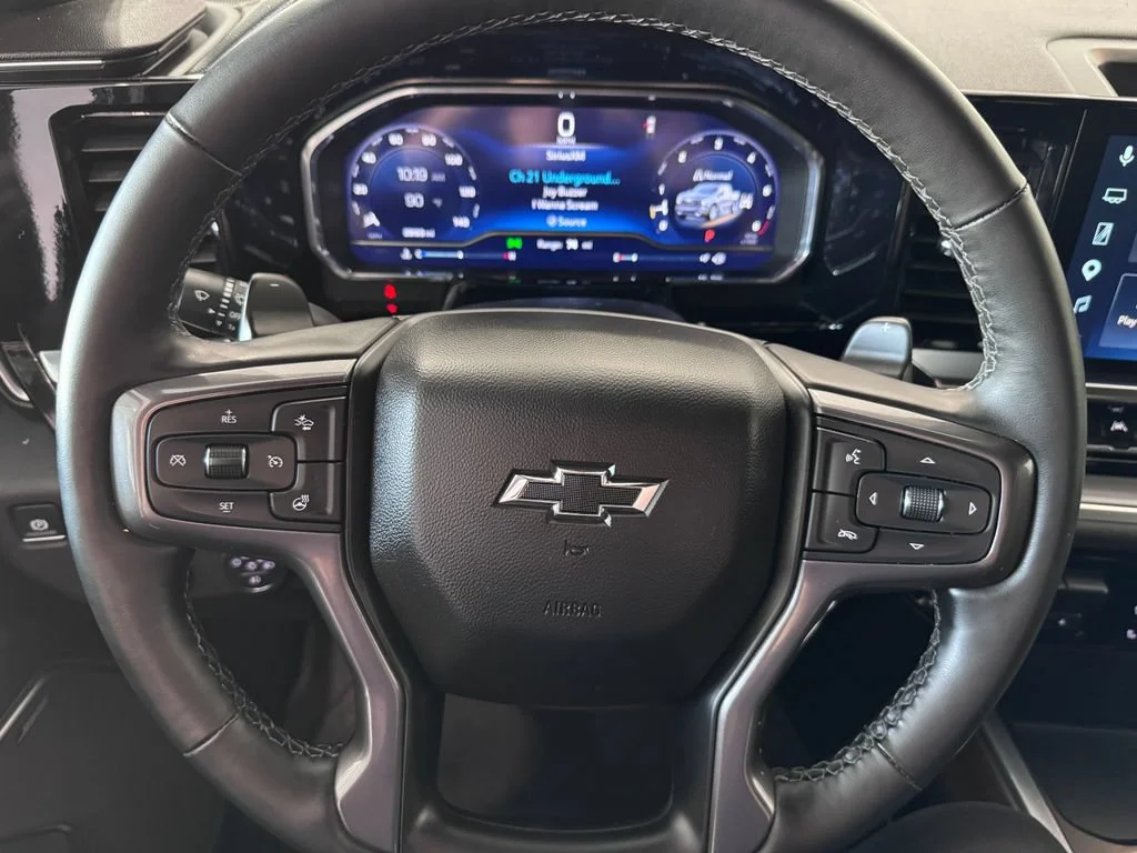Certified Used 2025 Black Chevrolet High Country image 15