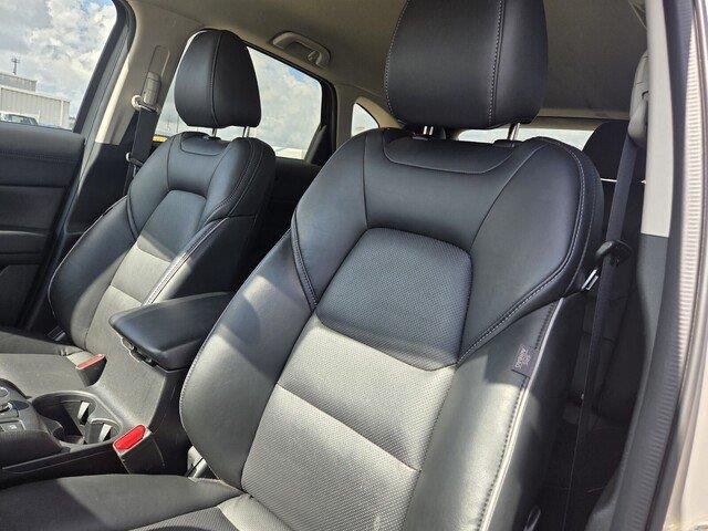 Used 2025 Platinum Mazda 2.5 S Select Package image 13