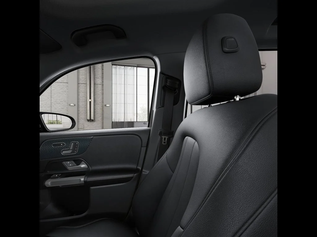 New 2026 Mountain Grey Metallic Mercedes-Benz GLB 250 image 92