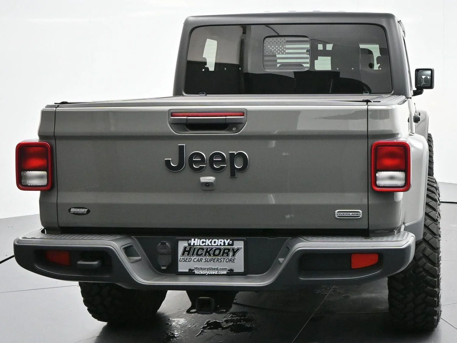 Used 2022 Sting-Gray Clearcoat Jeep Overland image 6