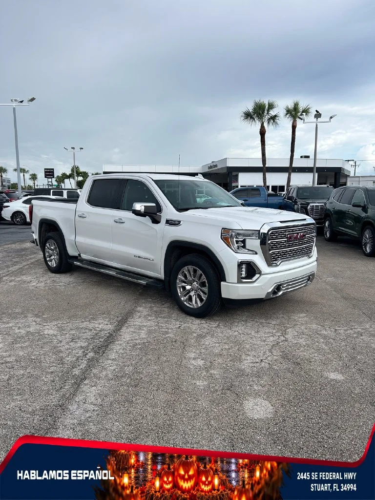 Used 2021 WHITE FROST TRICOAT GMC Denali image 7