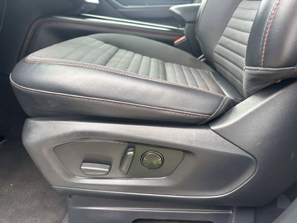 Used 2025 Black Ford ST-Line image 33