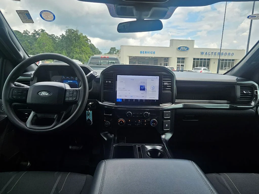 Certified Used 2025 Oxford White Ford STX image 5