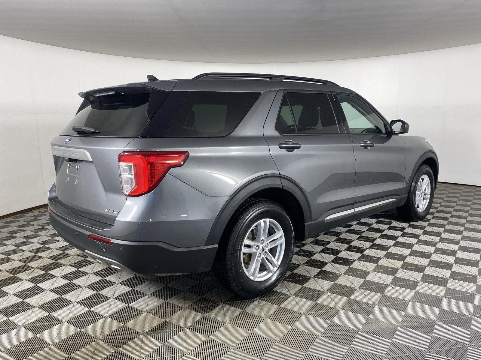 Used 2023 Carbonized Gray Ford XLT image 7